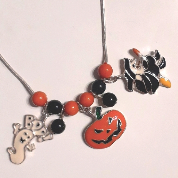 BOO!!   HALLOWEEN Necklace & Earrings SET! - Picture 2 of 12